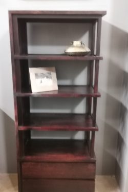 Crockery Display Unit