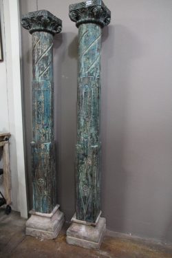 Wooden pillar