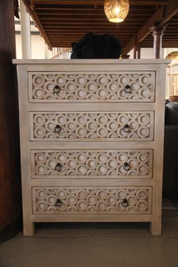 Chest of drawers
