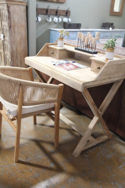 Wooden study table