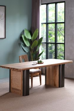Seema dining table