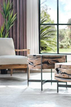 ROKKA Side table with metal legs