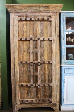 Chicago cabinet