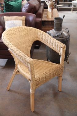 Rattan arm chair honey colour