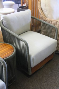 Harry swivel chat set