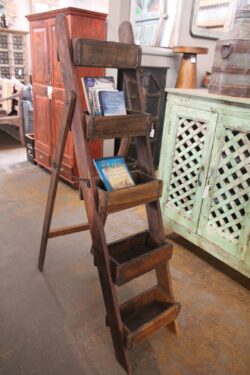 Wooden 5 level brick ladder small