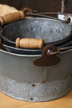 Iron bucket set of 3
