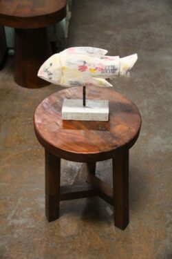 Wooden stool tri-leg