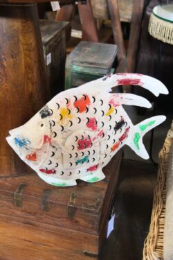 Iron fish hanging medium