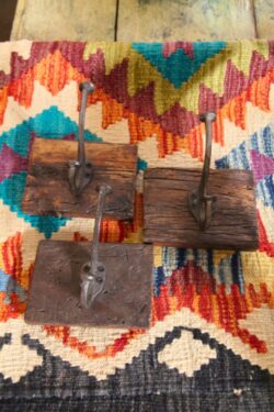 Wooden 1 hook hanger