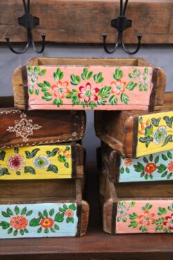 Wooden brick mould