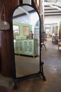 Iron frame with mirror
