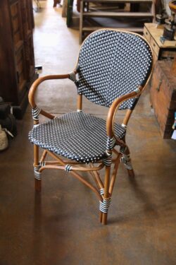 Bre B dining chair