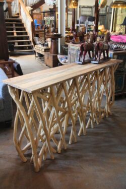 KLL Console table
