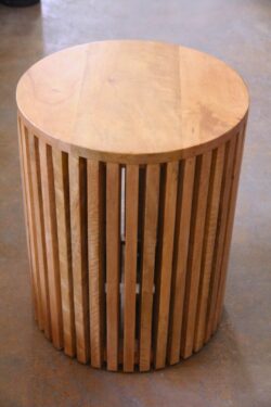 Zenno side table
