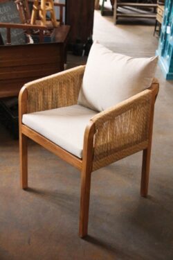CLARIS ARMCHAIR WITH CUSHION